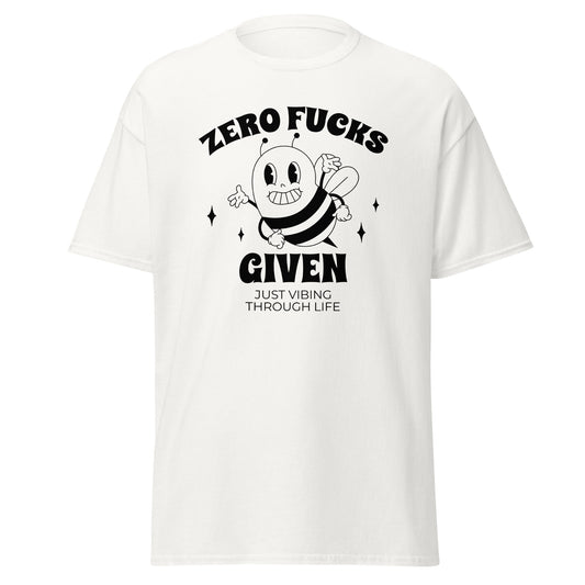 Hauska t-paita aikuisille, jossa on iloinen hahmo ja teksti 'Zero Fucks Given'.