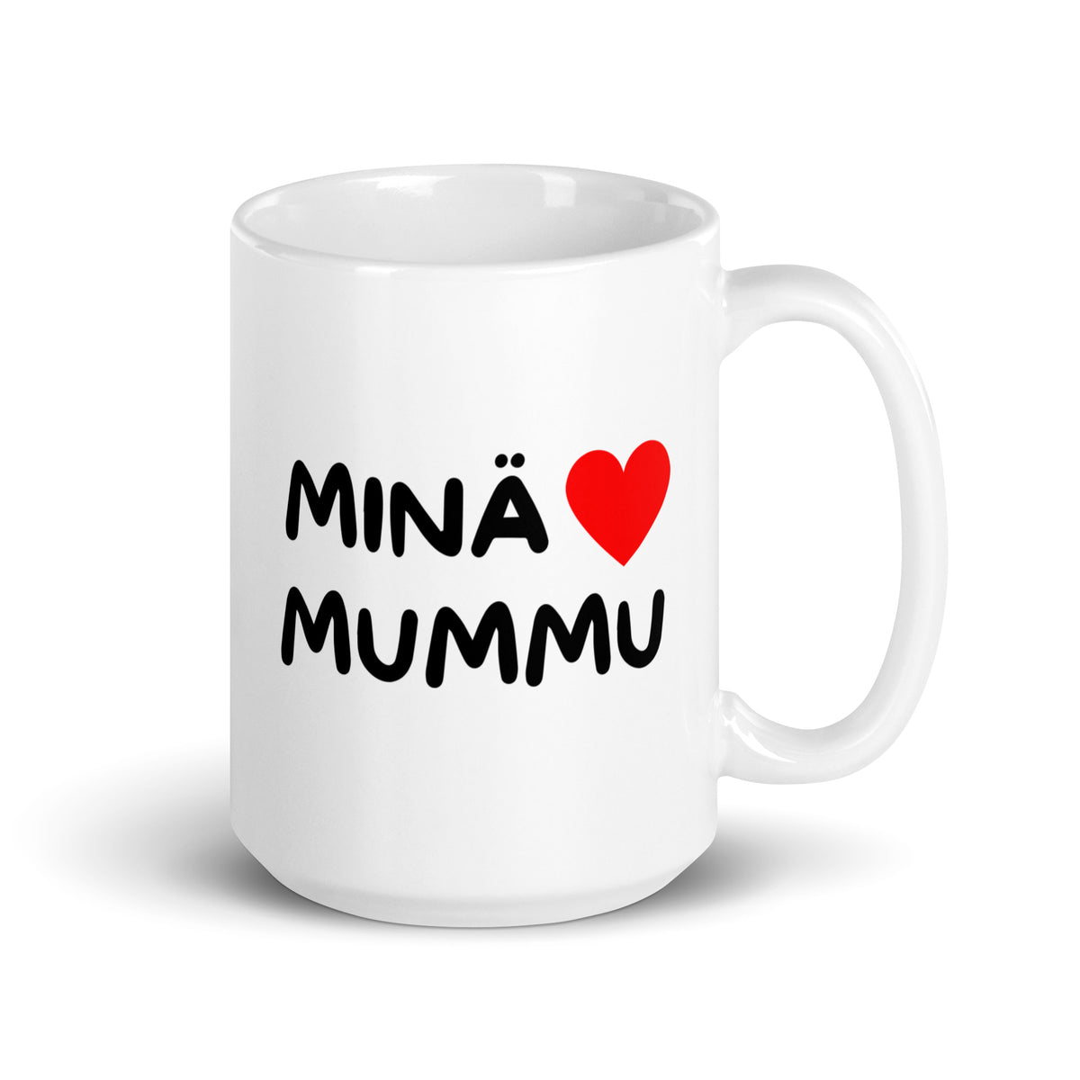 Valkoinen muki, jossa on teksti 'MINÄ LOVE MUMMU', täydellinen kahvikuppi lahjaksi