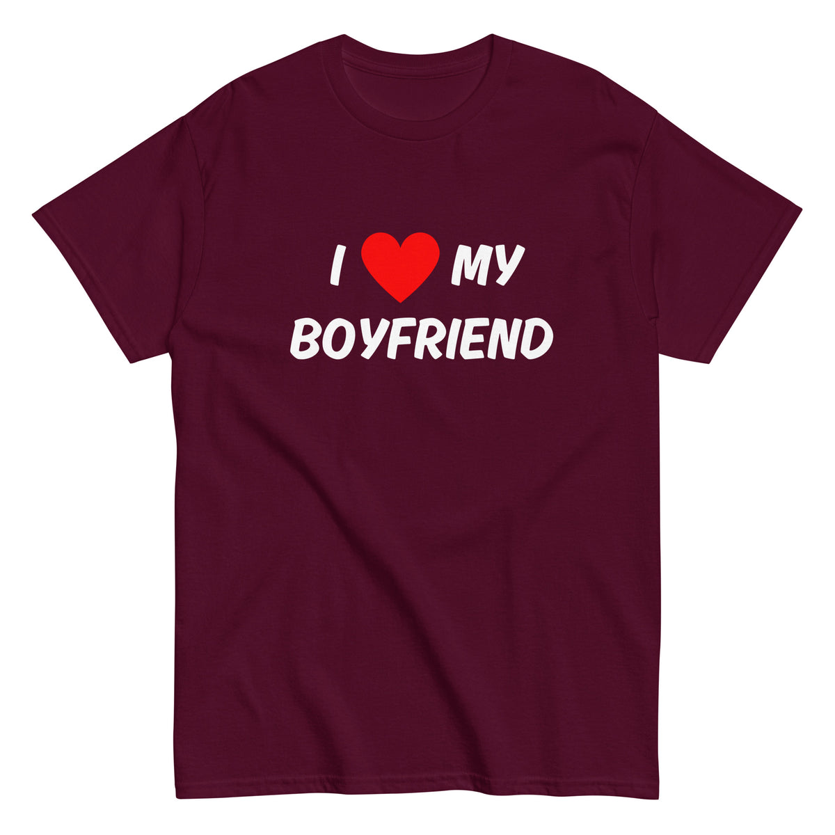 Hauska boyfriend t-paita punaisella ja valkoisella tekstillä, jossa lukee I love my boyfriend
