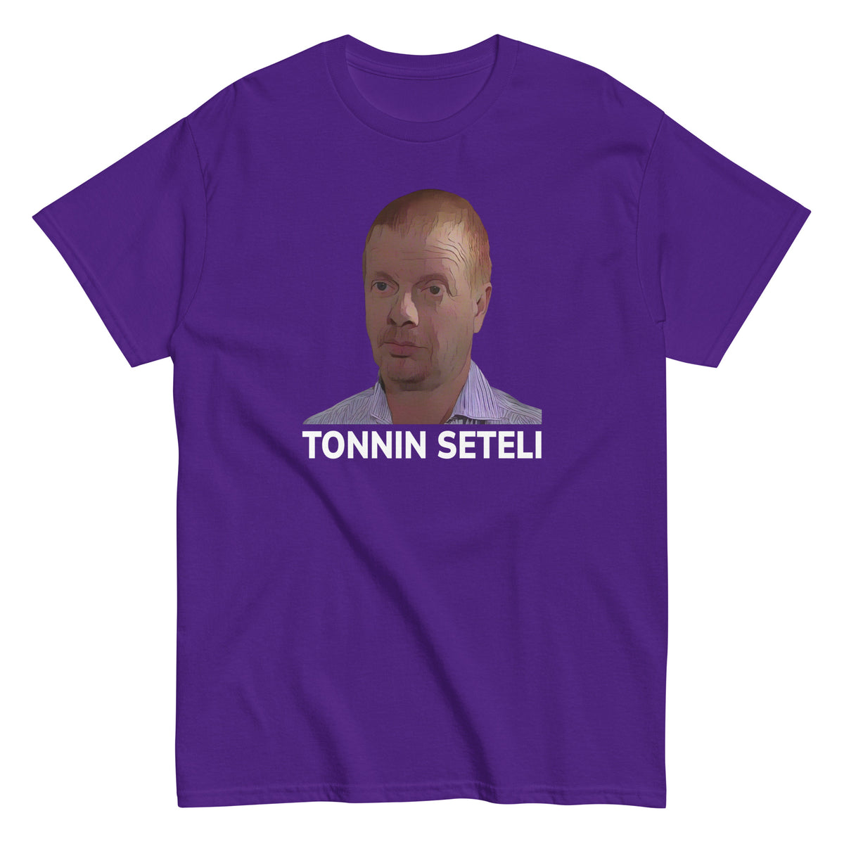 Meemirotta tonnin seteli t-paita violetilla pohjalla ja kuvalla henkilöstä